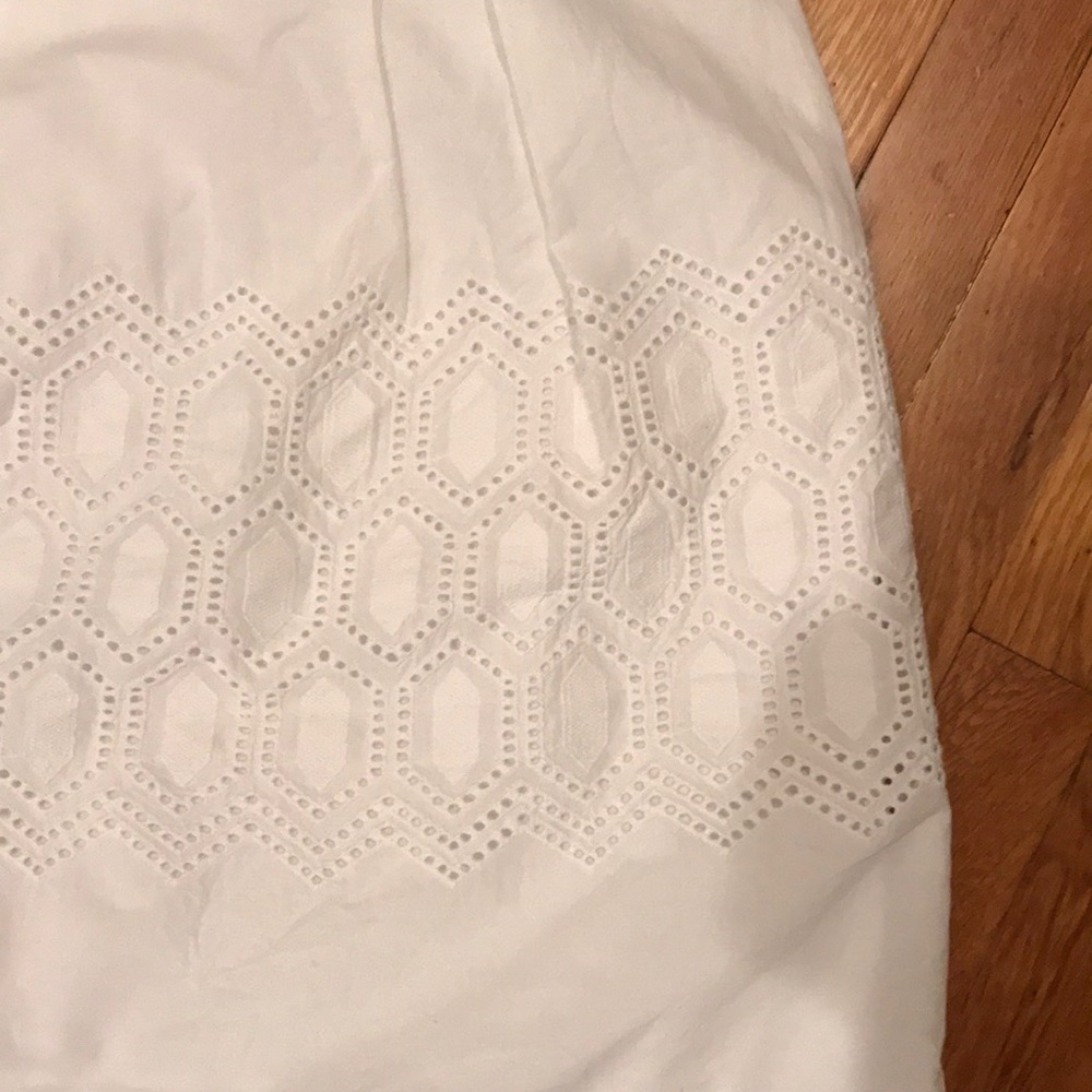 White eyelet skirt. - Picture 2 of 2